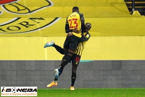 Watford vs Burnley 21h ngày 18/4