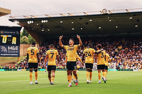 Wolves vs Liverpool 3h15 ngày 4/3