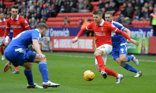 Charlton Athletic vs Ipswich 1h45 ngày 23/4